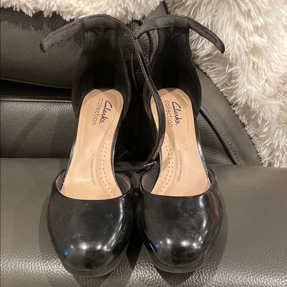 Clarks Black Heeled Shoes Sleek Design